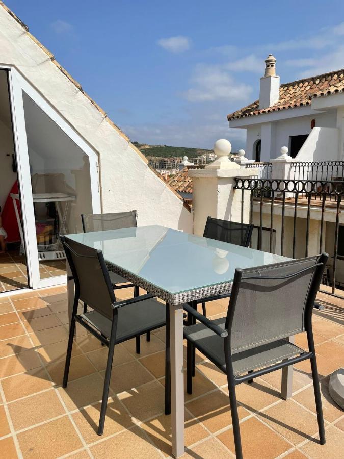 Penthouse Marina La Duquesa Apartman Manilva Kültér fotó